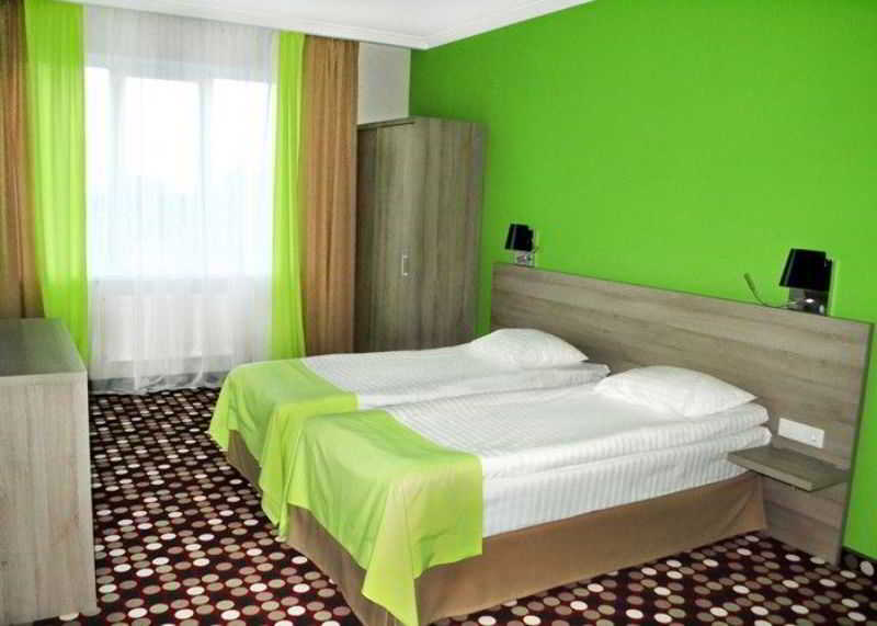 Optima Rivne Hotel Exterior photo