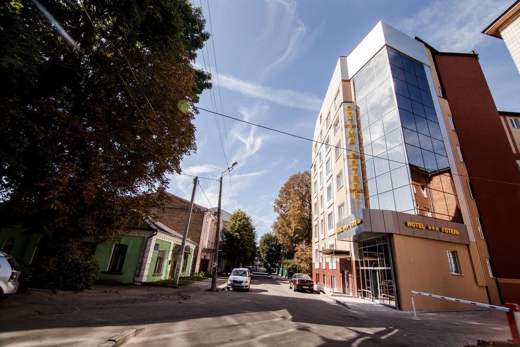 Optima Rivne Hotel Exterior photo